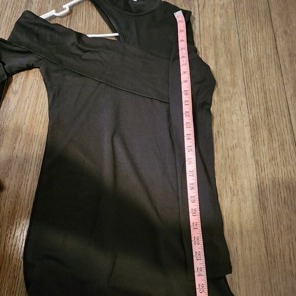 Commense Mock Neck Oblique Cutout Rib Long Sleeve Short Dress NWT Black Small - Picture 7 of 7